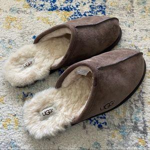 Mens UGG Slippers